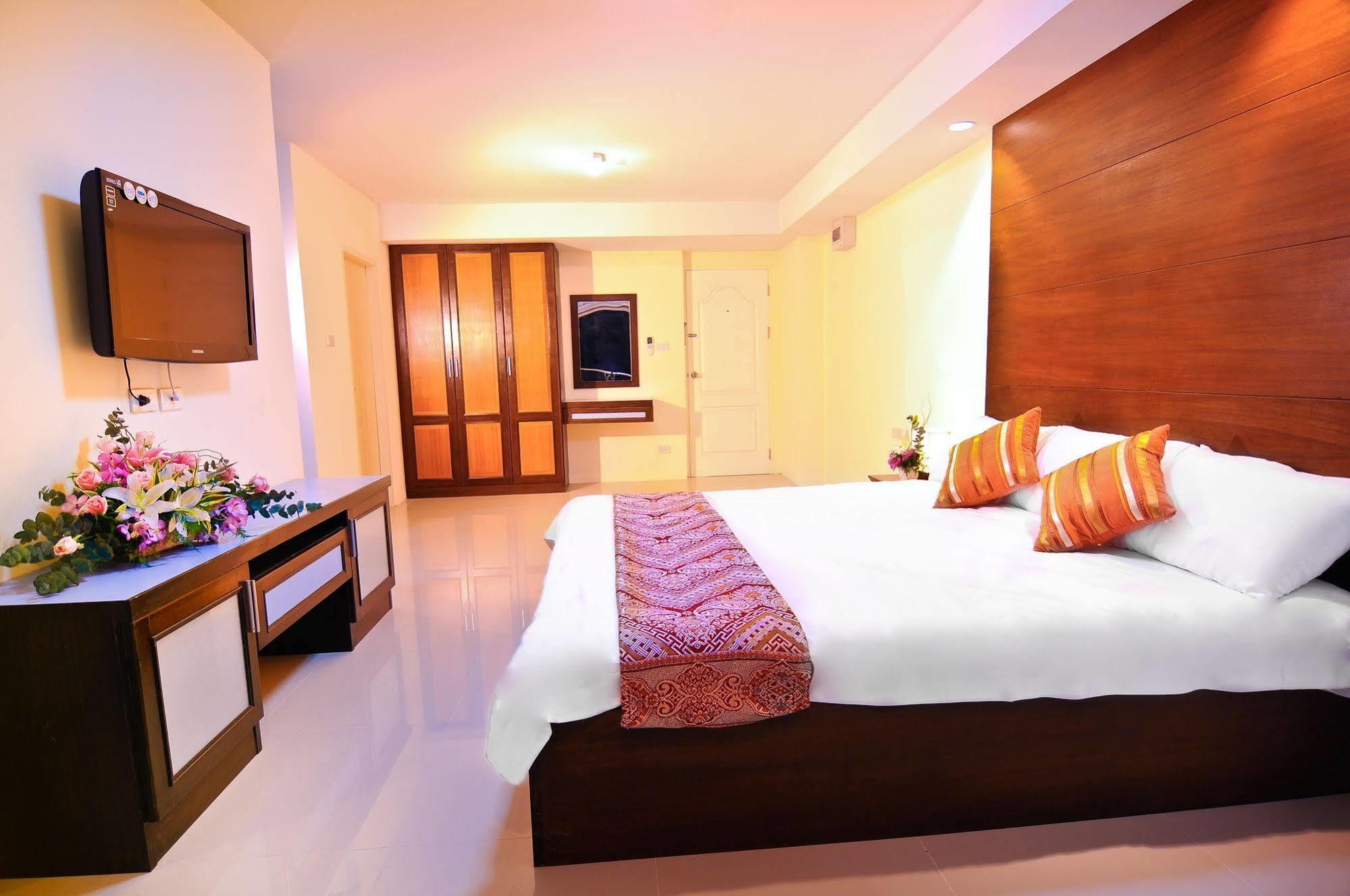 Grand Living Residence Chiang Mai Exterior foto